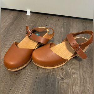 Sofia Clog Sandal (Women) Size 8
